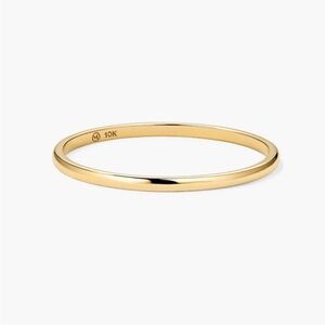 Elegant Gold Stacking Ring size 9